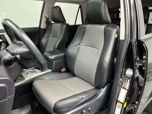 Used 2019 Toyota 4Runner SR5 Premium AWD/4WD image 10