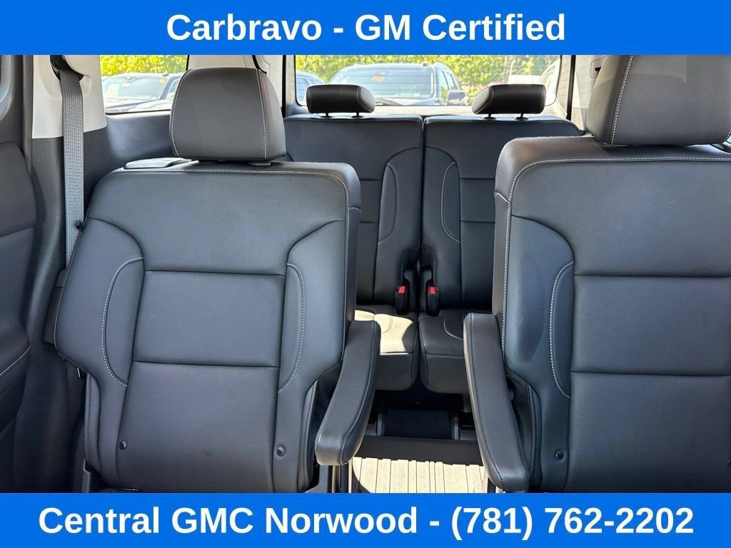 Used 2023 GMC Acadia SLT w/ Preferred Package AWD/4WD image 19