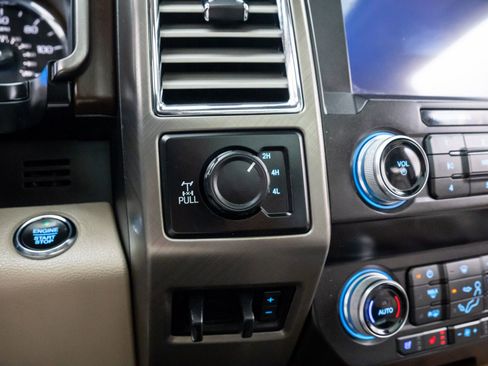 Used 2019 Ford F250 Limited image 21