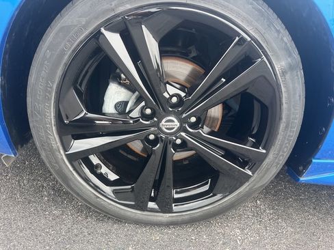 Used 2023 Nissan Sentra SR w/ SR Premium Package image 8