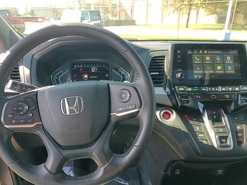 Used 2024 Honda Odyssey EX-L image 23