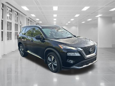 Used 2023 Nissan Rogue SL w/ SL Premium Package FWD image 3