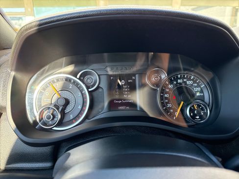 Used 2022 RAM 2500 Tradesman w/ Chrome Appearance Group image 15