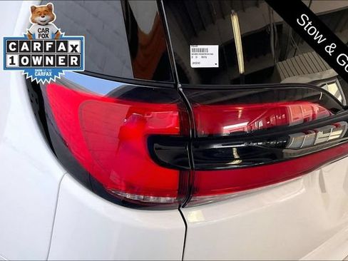 Used 2026 Chrysler Pacifica Limited w/ S Appearance Package FWD image 28