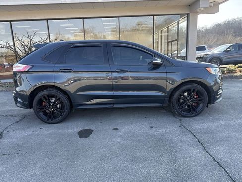 Used 2022 Ford Edge ST w/ Equipment Group 401A AWD/4WD image 4