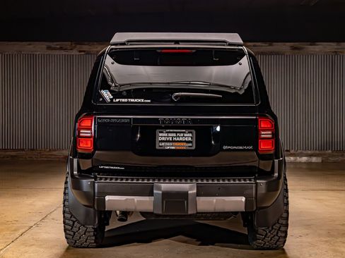 Used 2025 Toyota Land Cruiser image 8