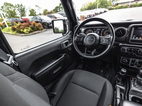 Used 2021 Jeep Wrangler Unlimited Sport AWD/4WD image 24