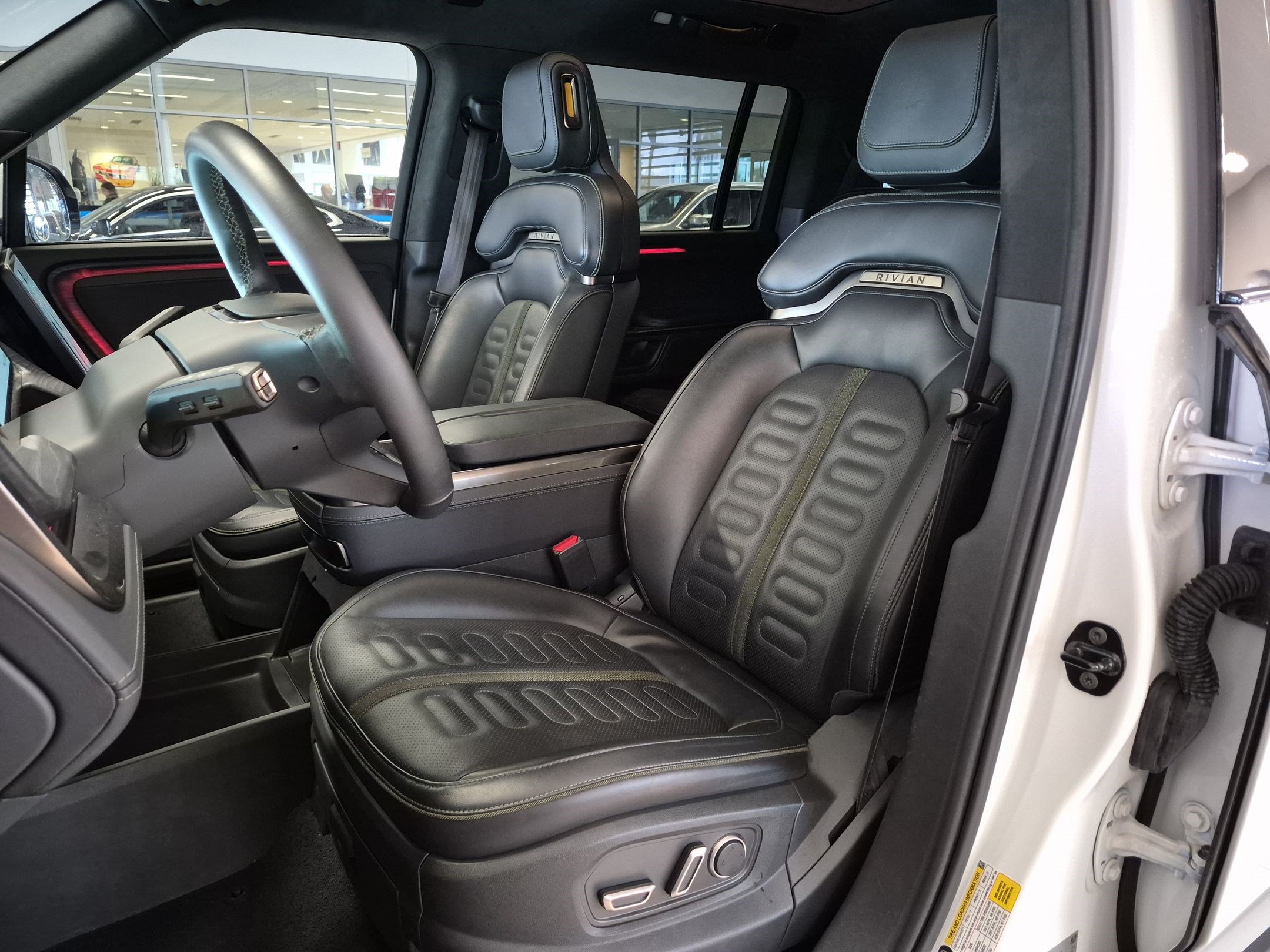 Used 2024 Rivian R1S Adventure Quad AWD/4WD image 15