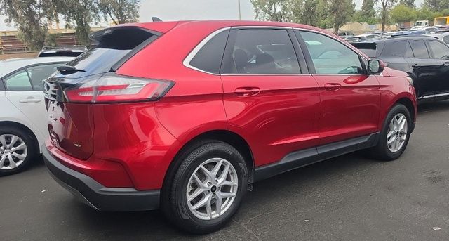 Used 2024 Ford Edge SEL AWD/4WD image 4