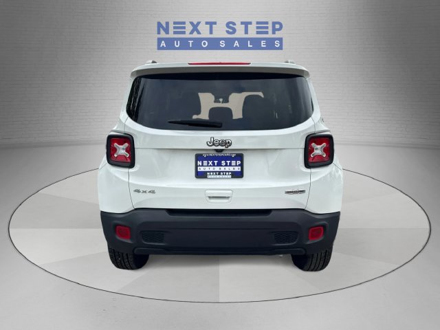 Used 2021 Jeep Renegade Latitude AWD/4WD image 7