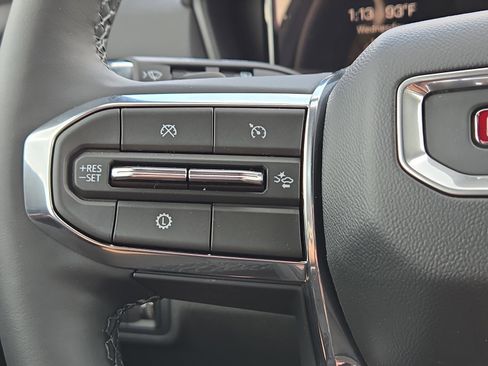 Used 2025 GMC Terrain Elevation image 15