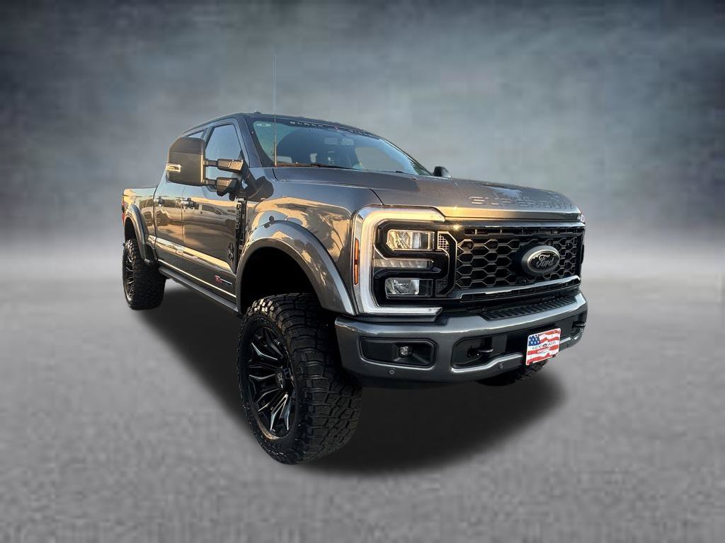 New 2026 Ford F250 Lariat w/ Black Appearance Package AWD/4WD image 2