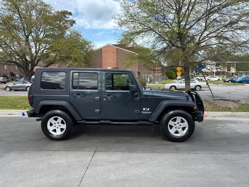 Used 2007 Jeep Wrangler Unlimited X image 7