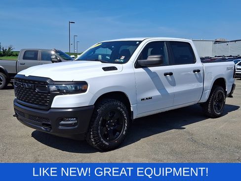 Used 2025 RAM 1500 Warlock AWD/4WD image 3