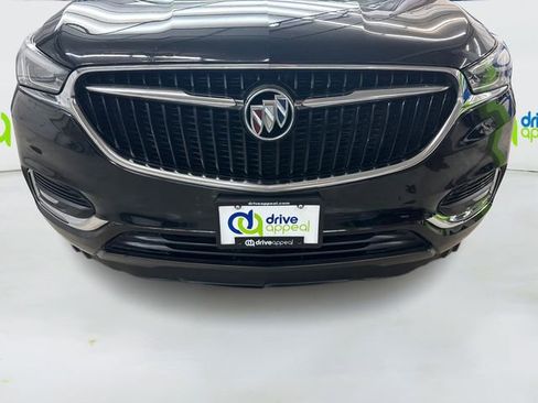 Used 2019 Buick Enclave Essence image 14