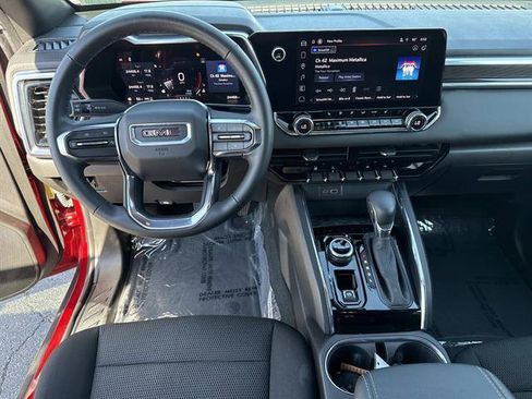 Used 2024 GMC Canyon Elevation w/ Convenience Package AWD/4WD image 18