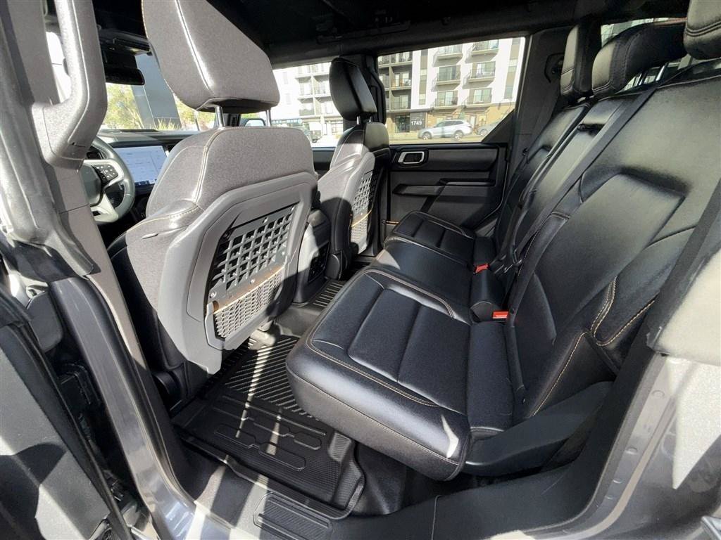Used 2024 Ford Bronco Badlands AWD/4WD image 17