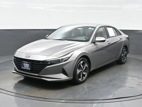 Certified 2023 Hyundai Elantra SEL w/ Convenience Package FWD image 2