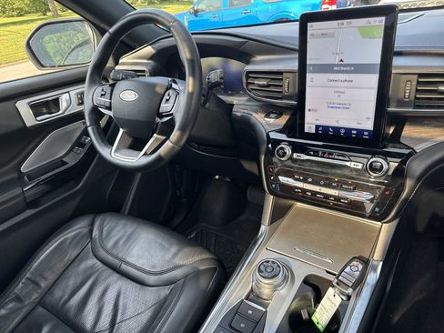 Used 2022 Ford Explorer Platinum w/ Equipment Group 601A image 42