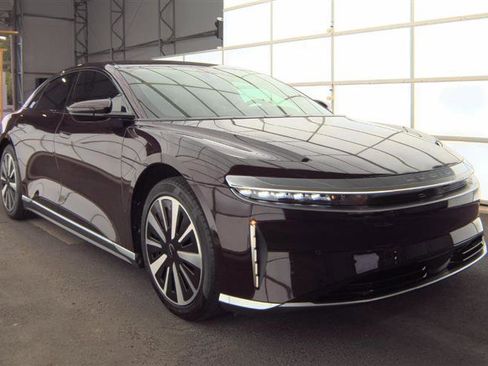 Used 2024 Lucid Air Touring AWD/4WD image 3