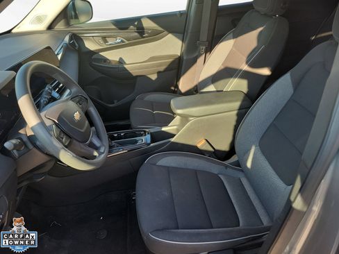 Used 2025 Chevrolet TrailBlazer LT AWD/4WD image 14