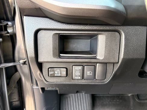 Used 2019 Toyota Tacoma TRD Off-Road image 26