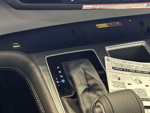 Used 2026 Toyota Sienna XLE FWD image 26