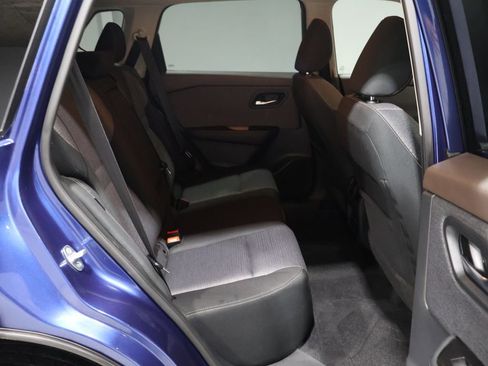 Used 2022 Nissan Rogue SV image 20