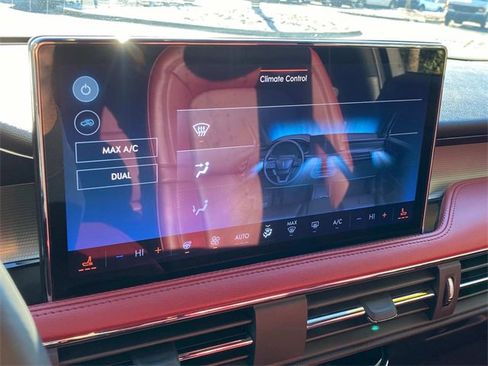 Certified 2023 Lincoln Corsair Reserve w/ Equipment Group 201A image 26