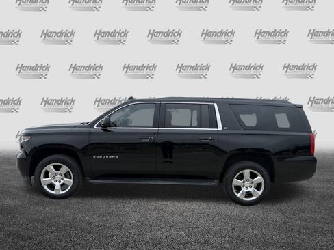 Used 2017 Chevrolet Suburban LT image 7