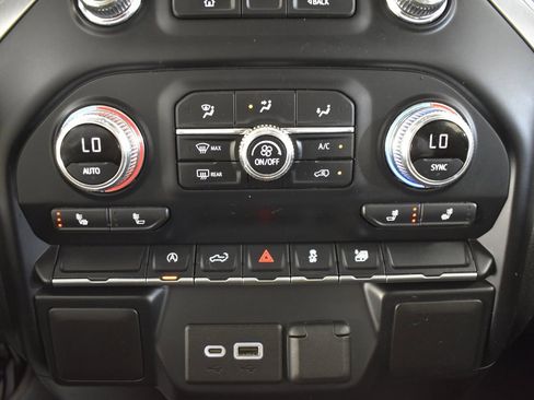 Used 2021 GMC Sierra 1500 SLE AWD/4WD image 20