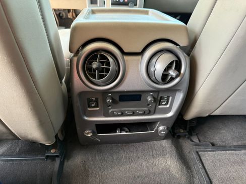 Used 2004 HUMMER H2 Luxury w/ Preferred Equipment Group image 12