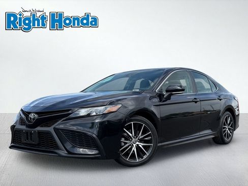 Used 2024 Toyota Camry SE w/ Blackout Package (TMS) FWD image 2
