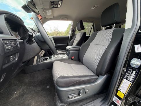 Used 2024 Toyota 4Runner SR5 image 5