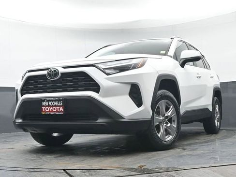 Certified 2022 Toyota RAV4 XLE w/ Convenience Package image 38