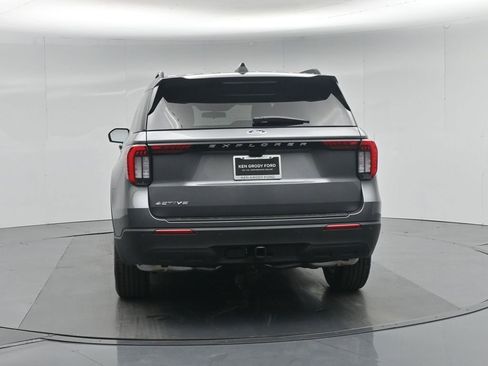 New 2026 Ford Explorer Active RWD image 28