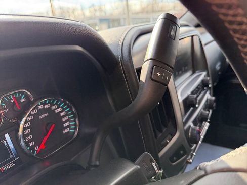 Used 2017 GMC Sierra 1500 SLE w/ SLE Value Package image 24