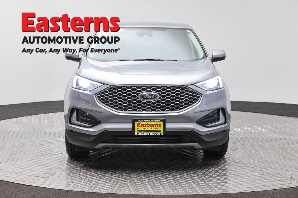 Used 2024 Ford Edge SEL AWD/4WD image 3