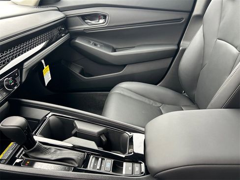New 2025 Honda Accord EX-L image 9