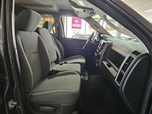 Used 2018 RAM 1500 ST w/ SXT Appearance Group image 22