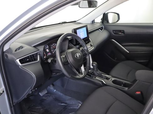 Used 2023 Toyota Corolla Cross LE w/ Moonroof Package AWD/4WD image 11
