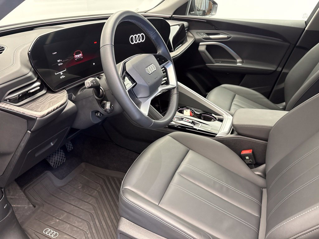Used 2025 Audi Q5 Premium w/ Convenience Package AWD/4WD image 6