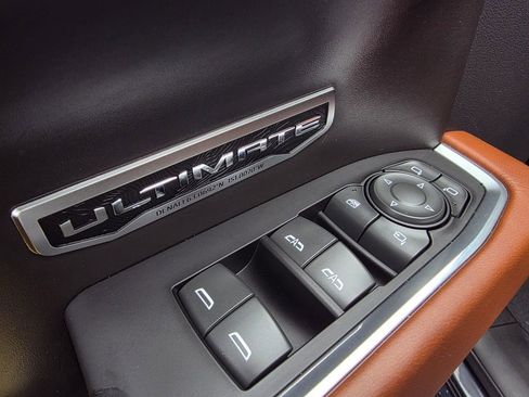 Used 2022 GMC Sierra 1500 Denali Ultimate image 12