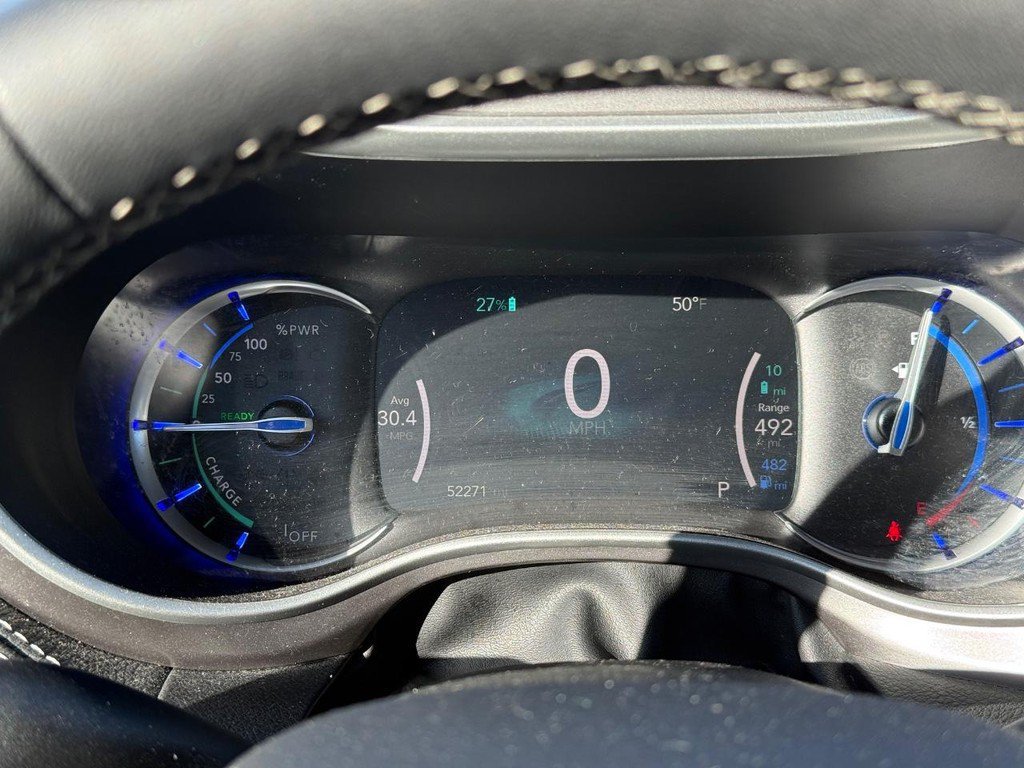 Certified 2024 Chrysler Pacifica Limited FWD image 17
