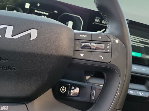 New 2026 Kia EV9 Light RWD image 26