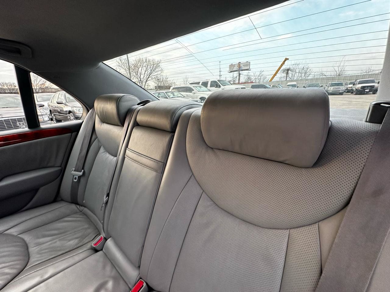 Used 2004 Lexus LS 430 RWD image 45