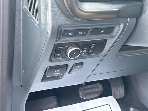 Used 2024 Ford F150 Lariat w/ Equipment Group 502A High AWD/4WD image 30