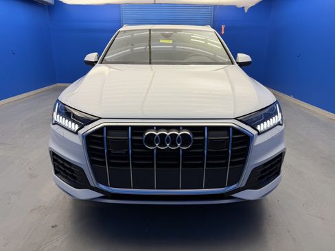 Used 2023 Audi Q7 2.0T Premium Plus w/ Premium Plus Package AWD/4WD image 3