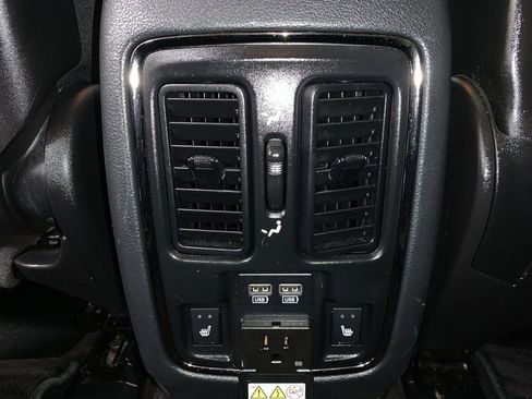 Used 2018 Dodge Durango GT image 19