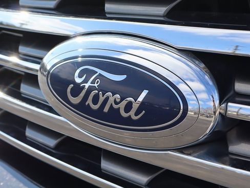 Used 2019 Ford Expedition Max XLT image 50